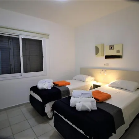 Cosea Living: Seaside 2 Bedroom Flat Kings Palace 209 Appartement Paphos