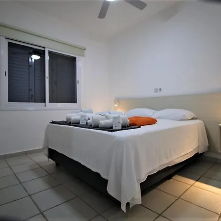 Cosea Living: Seaside 2 Bedroom Flat Kings Palace 209 Appartement Paphos